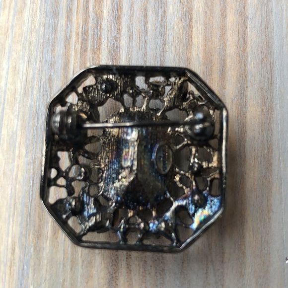 Givenchy Retired Filagree Black & Blue Large Crystal Floral Brooch! BNWOT - Picture 3 of 7